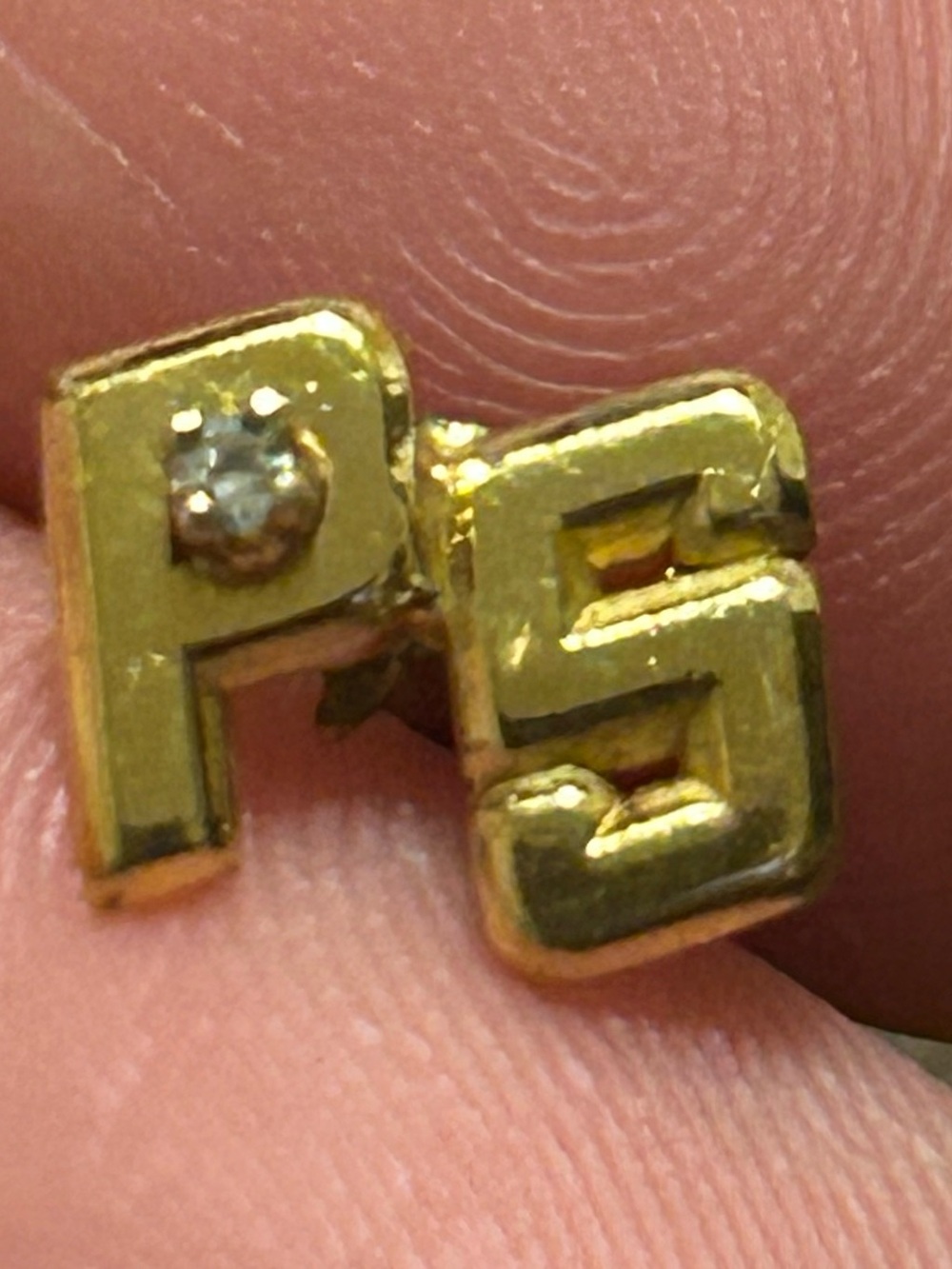 14k gold and diamond vintage Mary Kay pin PS